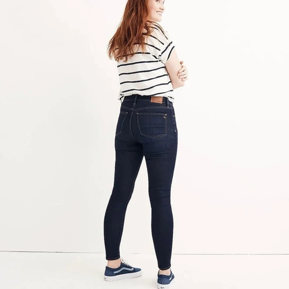 Madewell 9" Mid-Rise Skinny Jeans Larkspur Blue Dark Wash Stretch Denim size 28 - Picture 2 of 9